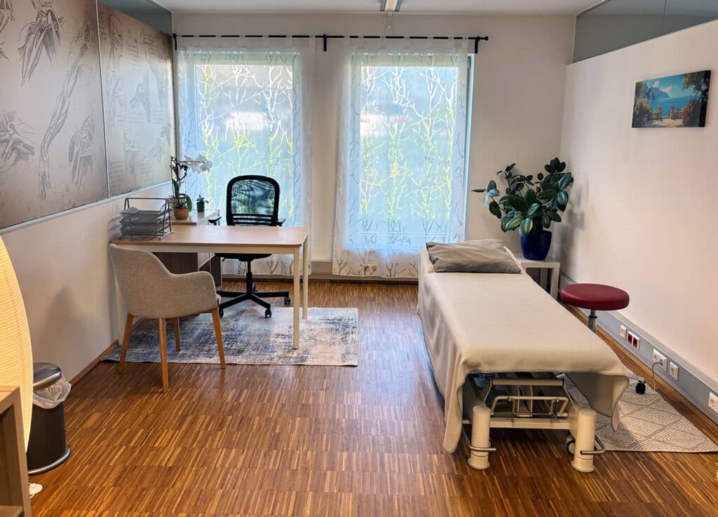Mosaik Praxisgemeinschaft Therapie Raum 02 1024x738